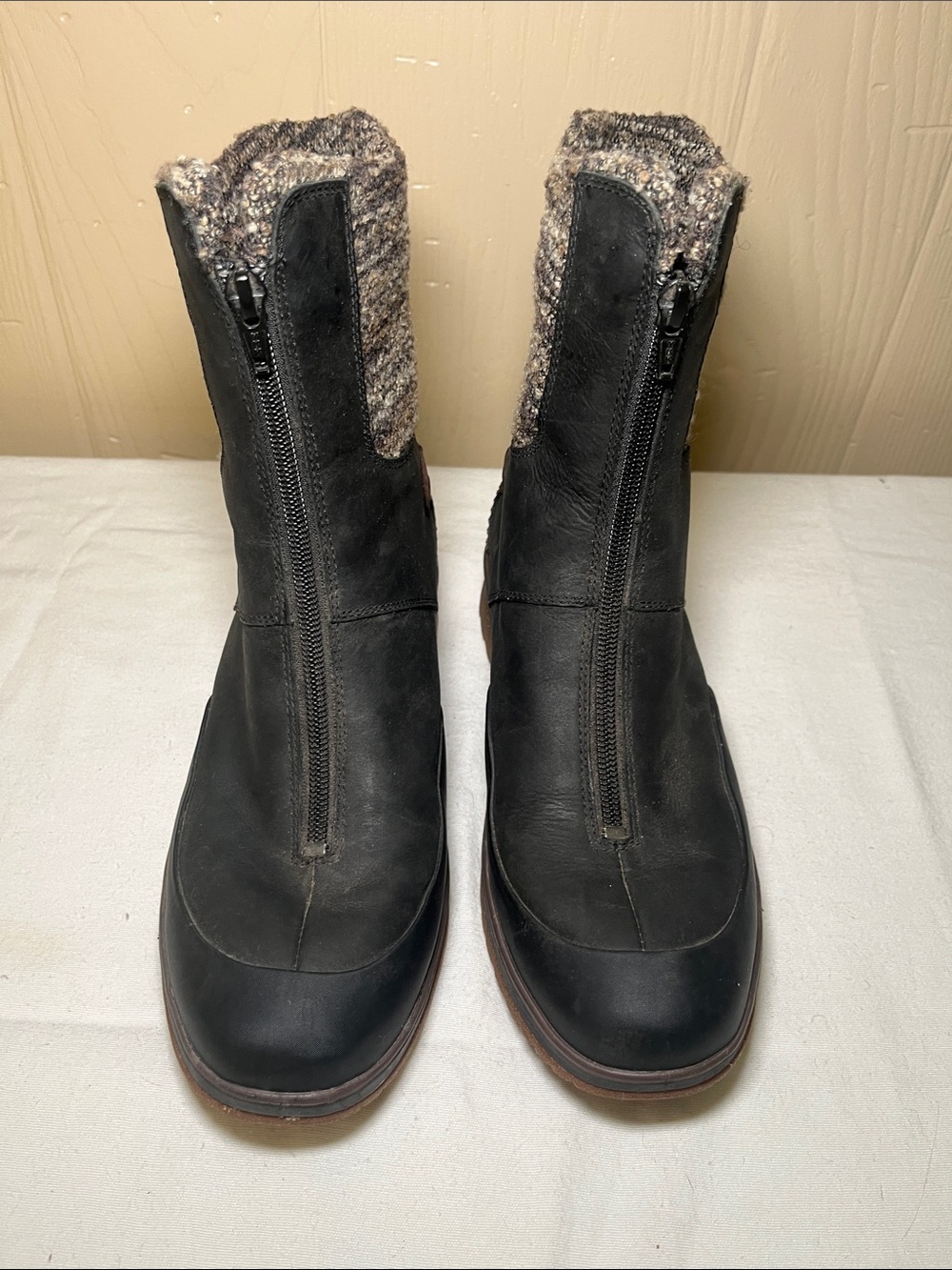 Merrell Black - BrownLeather Winter Zip-Front Women's Boots with Knit Cuff